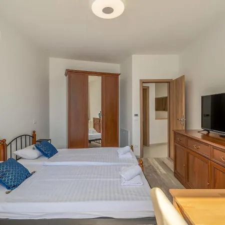 Anna By Interhome Vila *